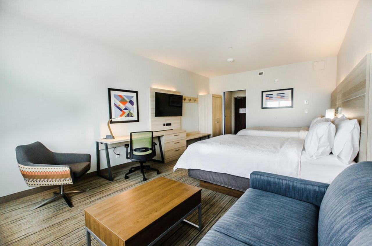 Holiday Inn Express & Suites Edmonton N - St Albert By Ihg Saint Albert Eksteriør bilde