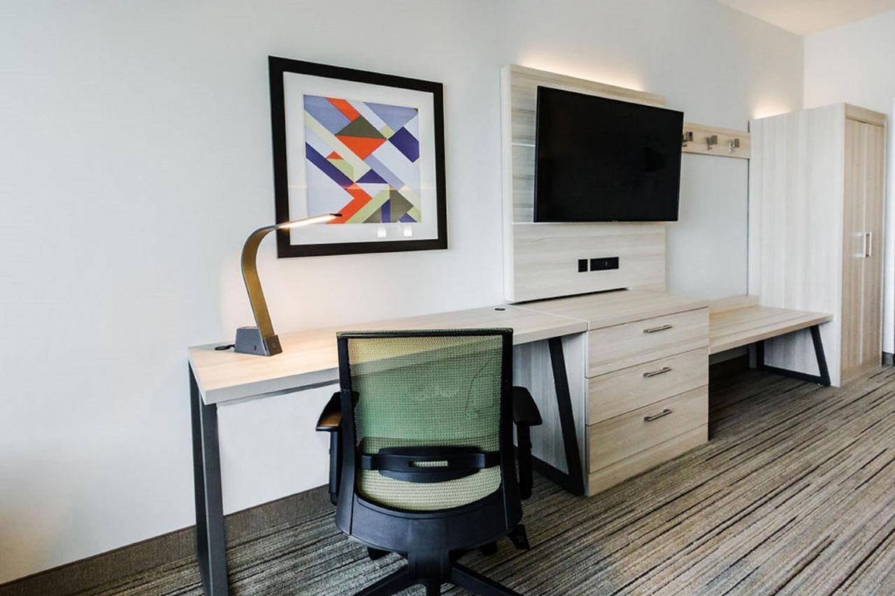 Holiday Inn Express & Suites Edmonton N - St Albert By Ihg Saint Albert Eksteriør bilde