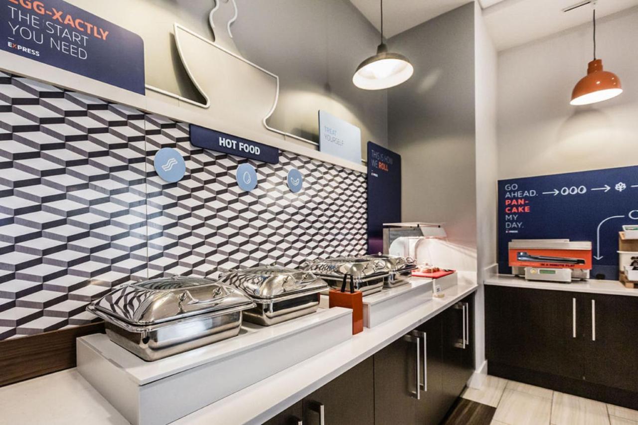 Holiday Inn Express & Suites Edmonton N - St Albert By Ihg Saint Albert Eksteriør bilde
