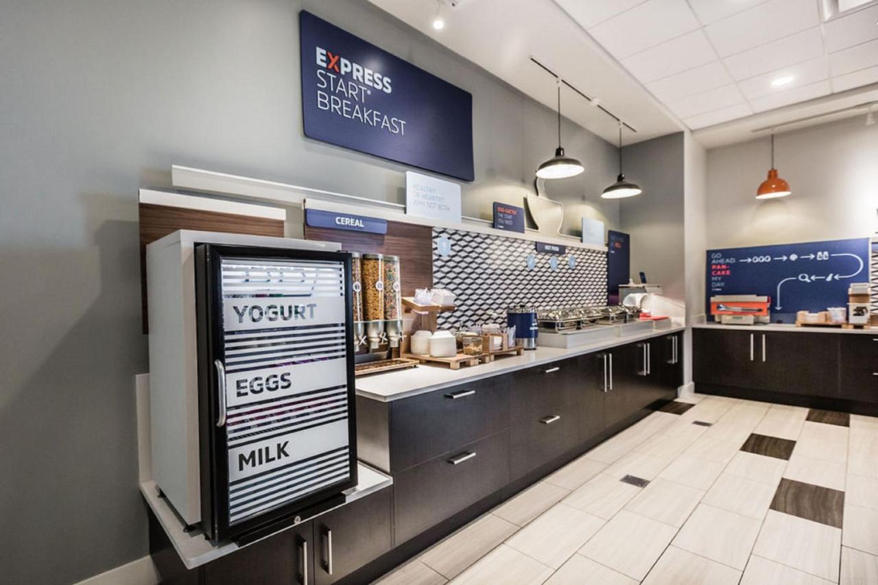Holiday Inn Express & Suites Edmonton N - St Albert By Ihg Saint Albert Eksteriør bilde